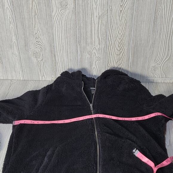 Torrid Black Faux Fur Bomber JacketWomens Plus Size 1X NWT - Picture 10 of 15